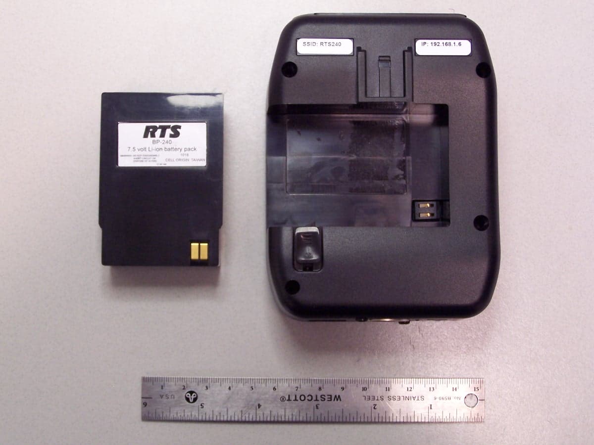 Wireless 2.4 GHz Beltpack - FCC ID B5DM533 - Bosch Security Systems, Inc.