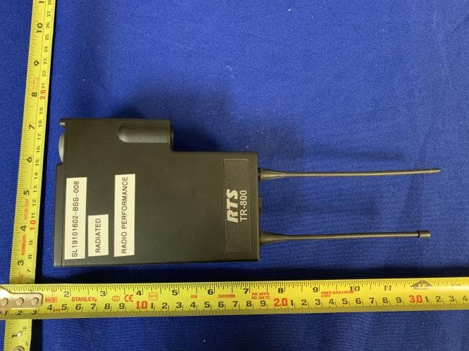 Single Receiver UHF Wireless Intercom Beltpack - FCC ID B5DM536 - Bosch Security Systems, Inc. (2)