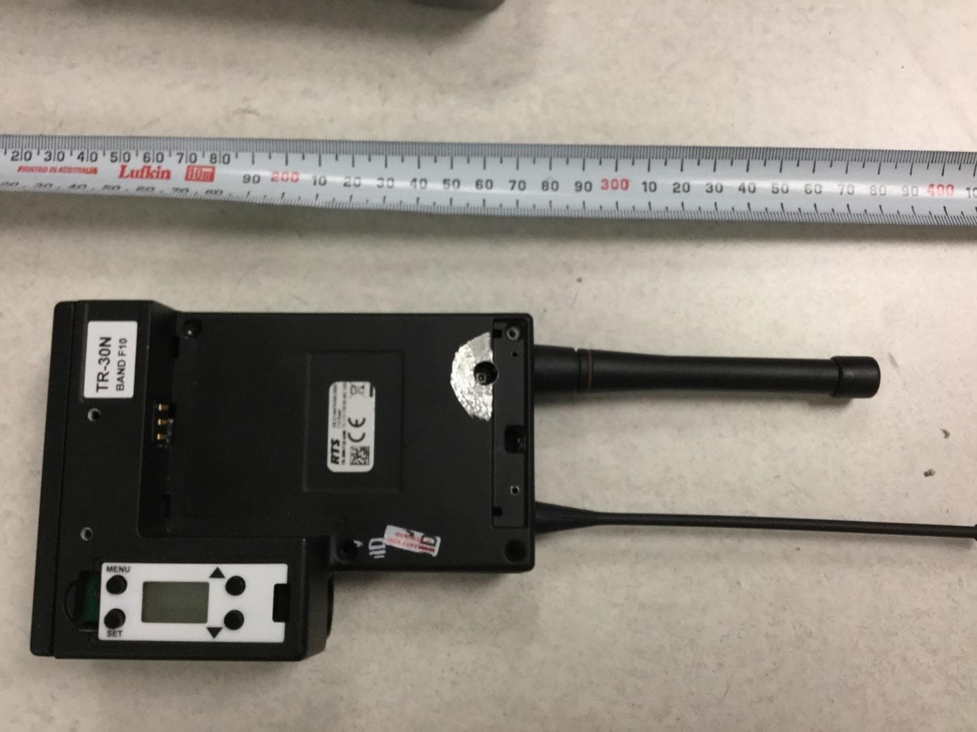 Wireless beltpack - FCC ID B5DM541 - Bosch Security Systems, Inc. (4)