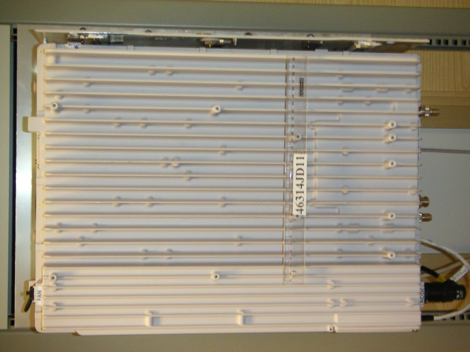 PCS Broadband GSM Base Station - FCC ID B5KAKRC161028-4 - Ericsson Radio Systems AB (2)