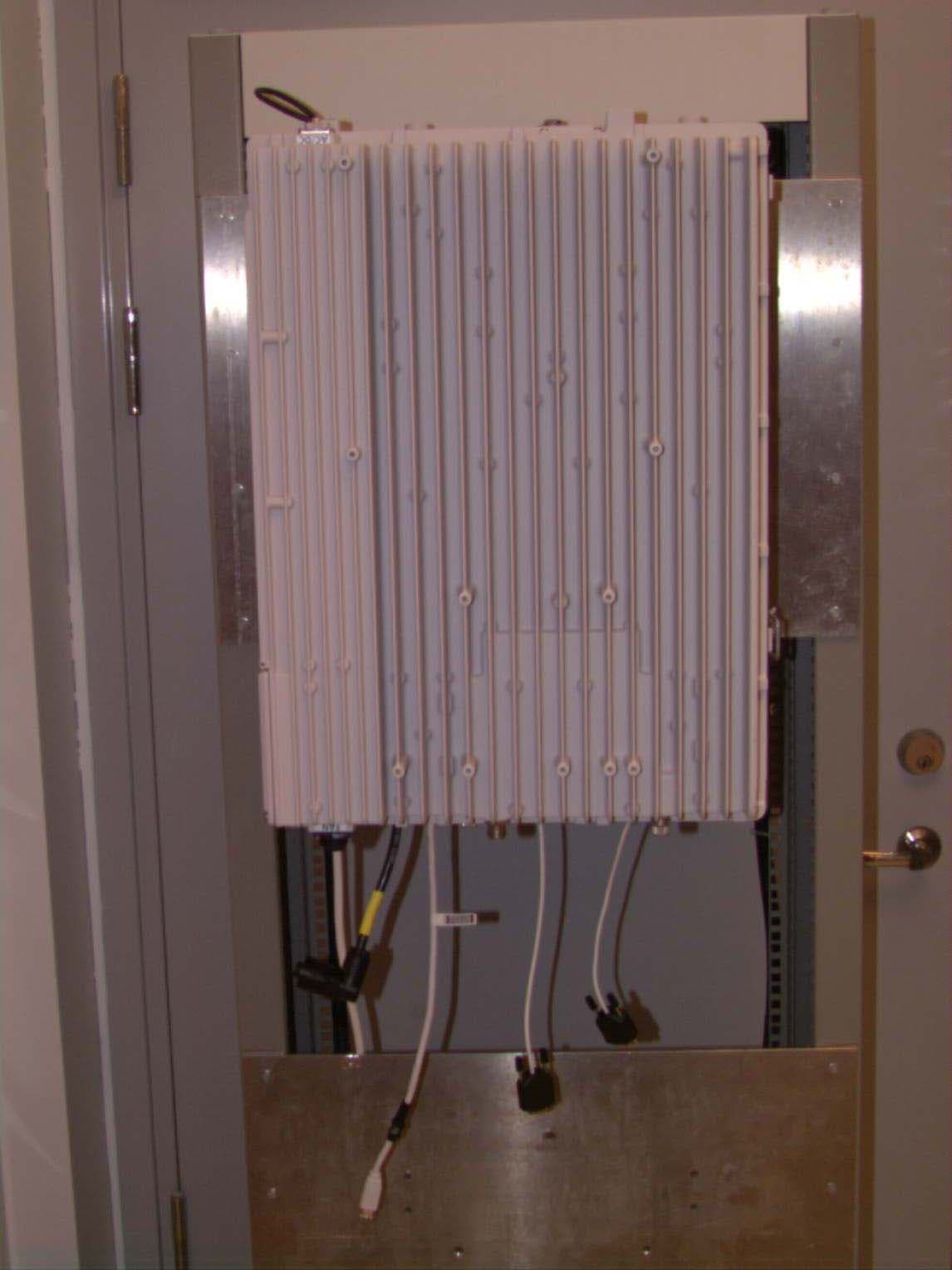 PCS Broadband GSM Base Station - FCC ID B5KAKRC16184-3 - Ericsson Radio Systems AB (2)