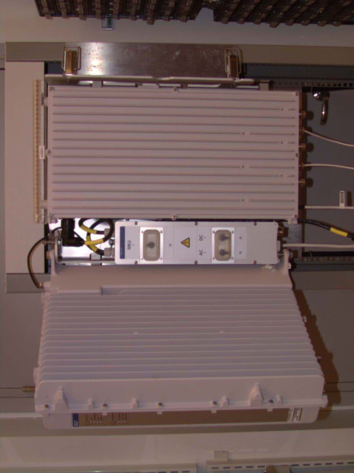 PCS Broadband GSM Base Station - FCC ID B5KAKRC16184-3 - Ericsson Radio Systems AB (4)