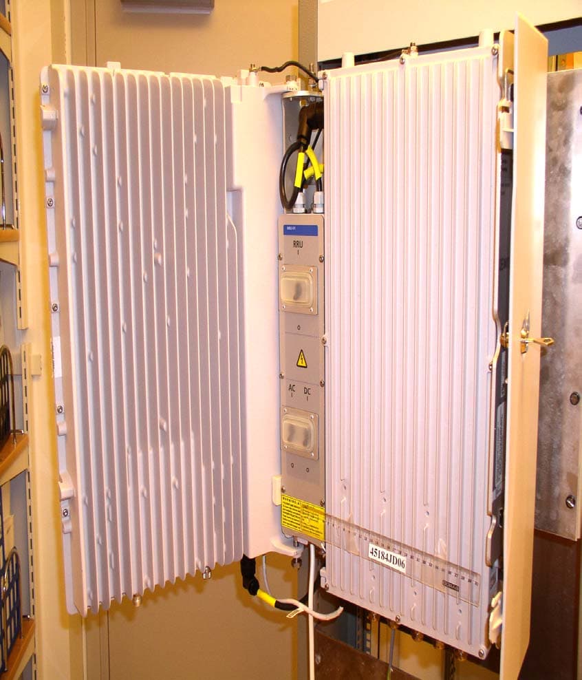 PCS Broadband GSM Basestation - FCC ID B5KBKRC16184-3 - Ericsson Radio Systems AB