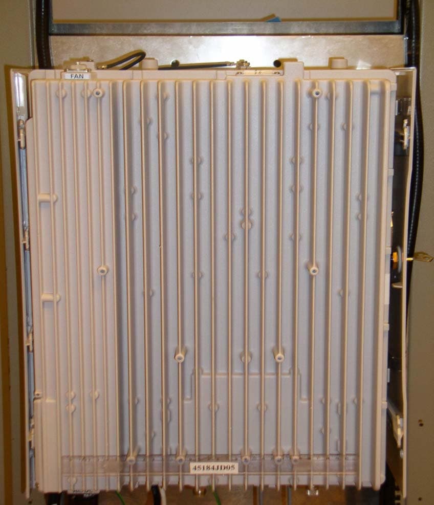PCS Broadband GSM Base Station - FCC ID B5KBKRC16184-7 - Ericsson Radio Systems AB (2)