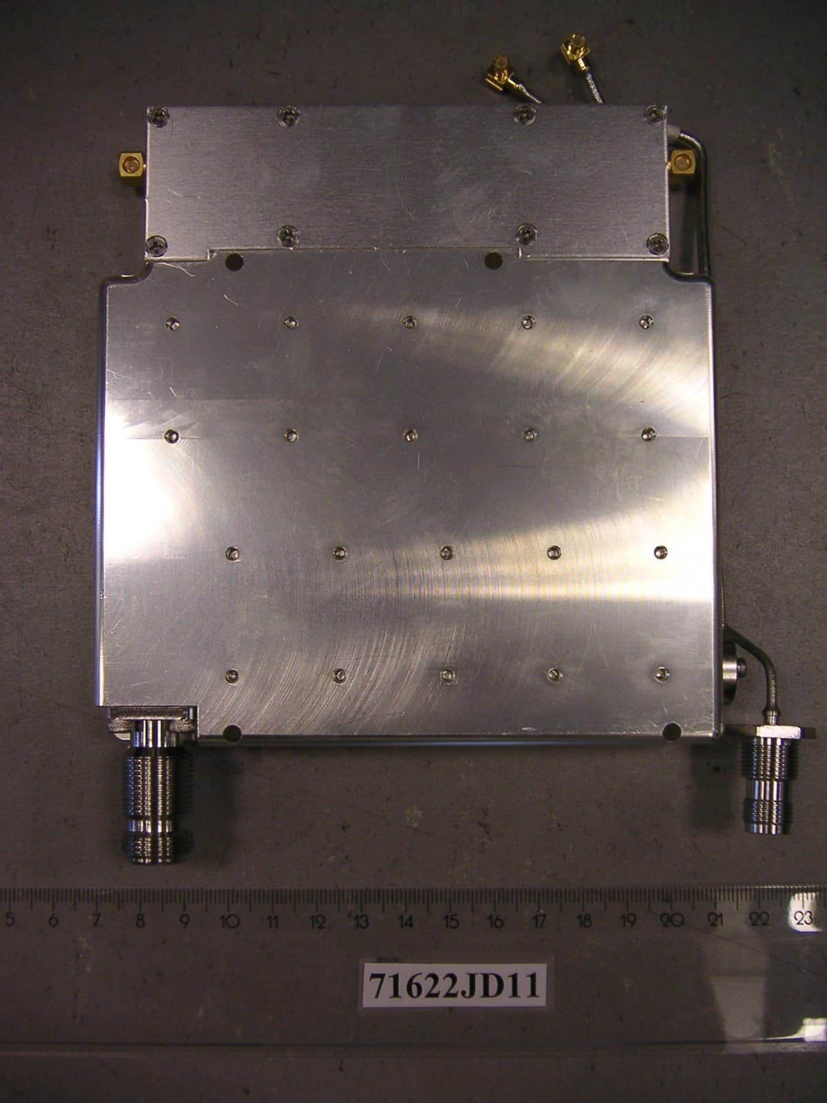 PCS Broadband GSM Base station - FCC ID B5KCKRC16184-3 - Ericsson Radio Systems AB (4)