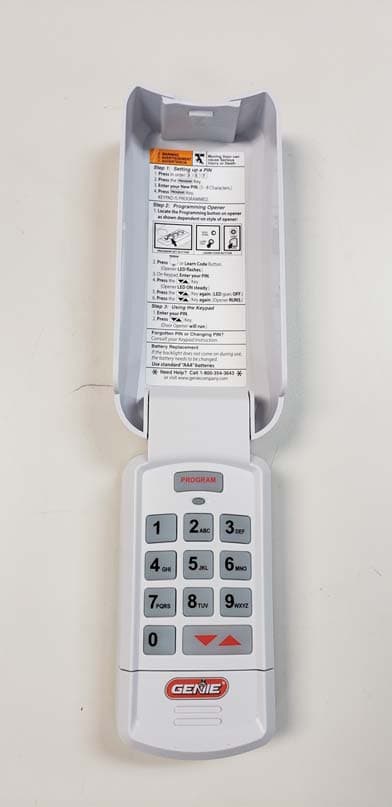 Universal Keypad Transmitter - FCC ID B8Q-UKEP - The Genie Company a Division of Overhead Door Corporation