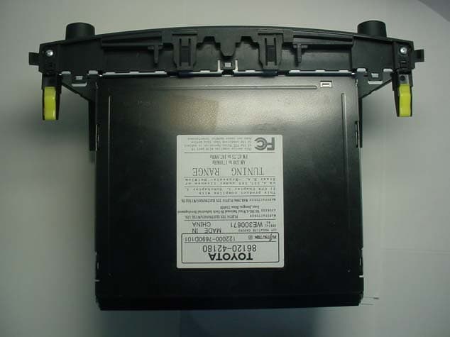 Vehicle Audio System with Bluetooth Transceiver - FCC ID BABBT010A - DENSO TEN Limited (2)