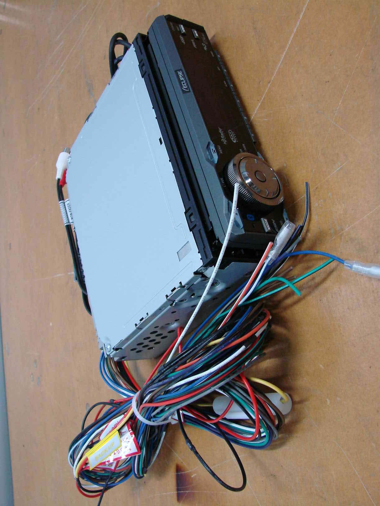 Vehicle Audio System with Bluetooth Transceiver - FCC ID BABBT019A - DENSO TEN Limited (2)