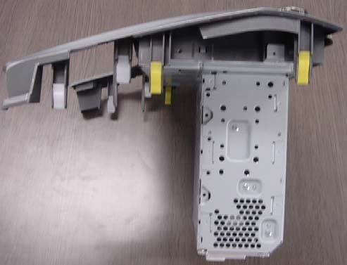 CD Receiver with Bluetooth and Display - FCC ID BABFT0017A - DENSO TEN Limited (2)