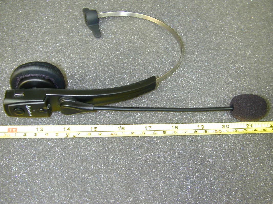 HEADSET WITH BLUETOOTH - FCC ID BBOCABTCB4 - Cobra Electronics Corporation (2)