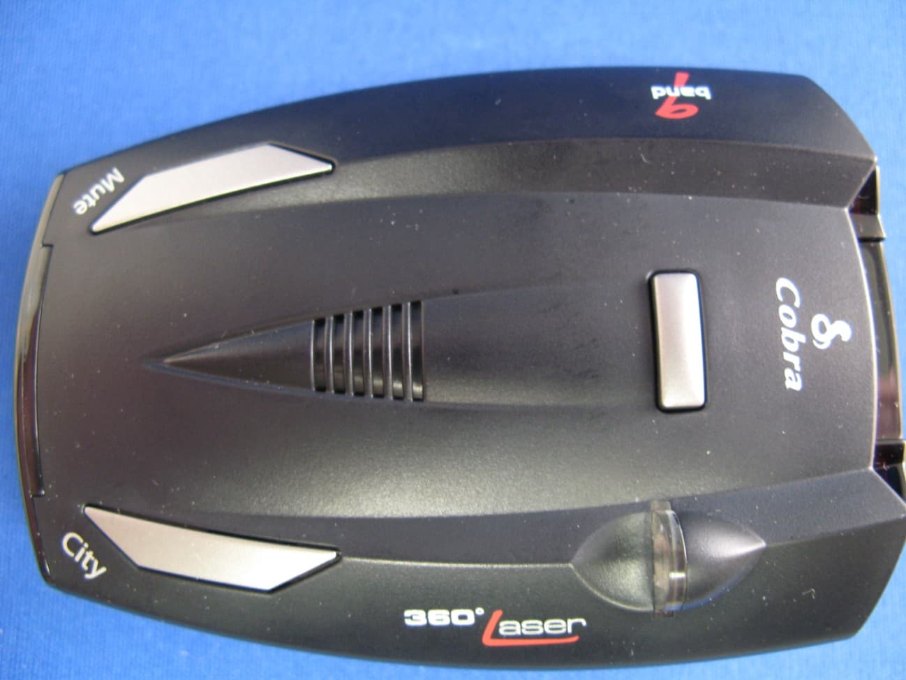 RADAR DETECTOR - FCC ID BBOESD7100A - Cobra Electronics Corporation (2)