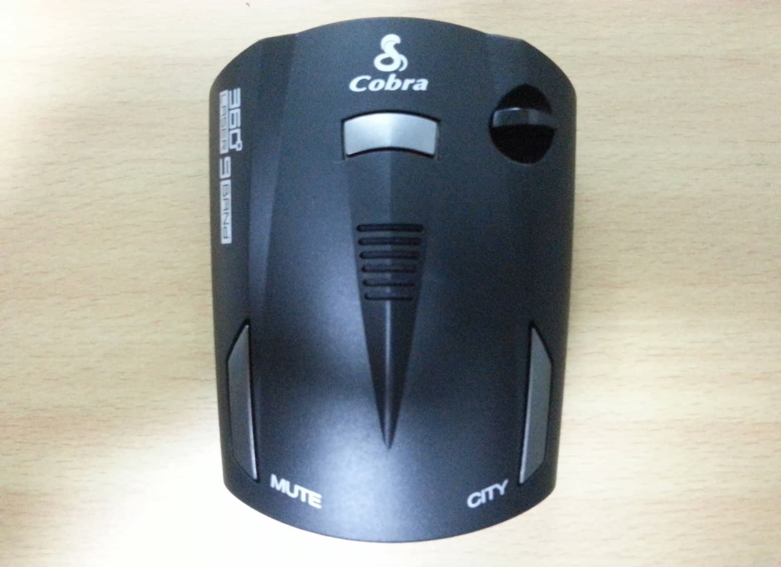 RADAR DETECTOR - FCC ID BBOESR700 - Cobra Electronics Corporation
