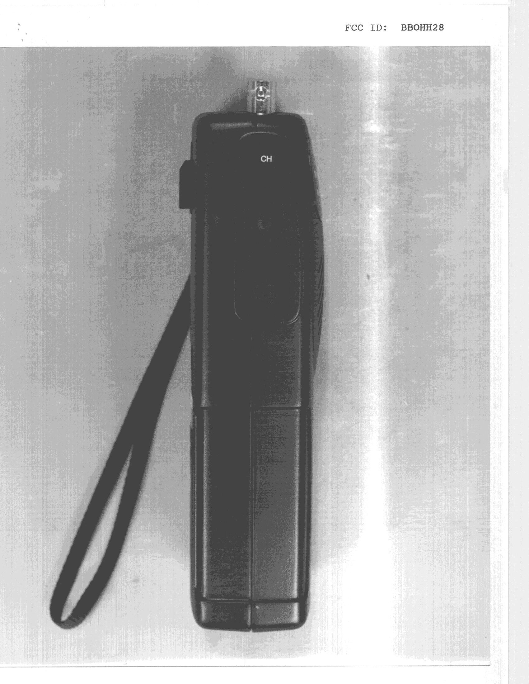 TNF - Licensed Non-Broadcast Transmitter Held to Face - FCC ID BBOHH28 - Cobra Electronics Corporation (3)