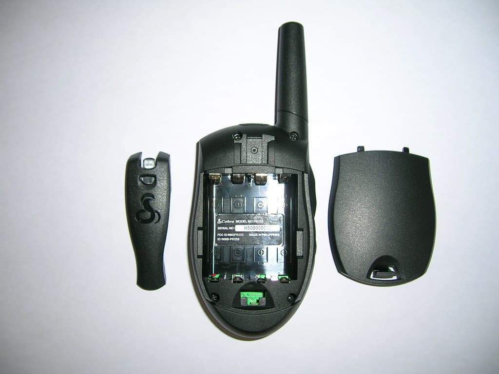 FRS/GMRS TRANSCEIVER - FCC ID BBOPR255 - Cobra Electronics Corporation (2)
