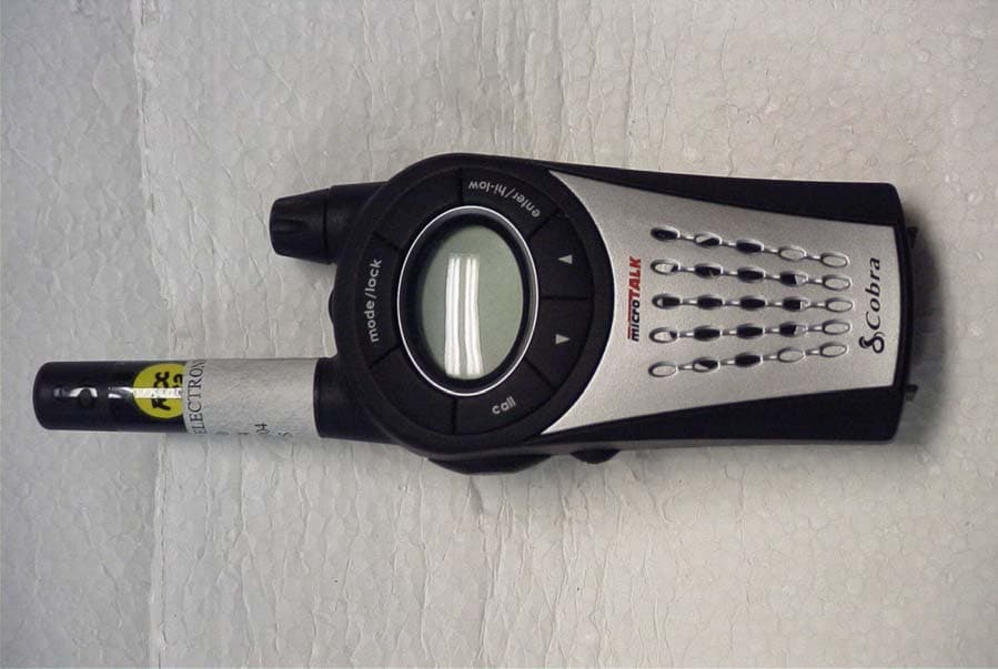 FRS/GMRS TRANSCEIVER - FCC ID BBOPR3500 - Cobra Electronics Corporation