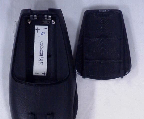 22 CH FRS/ GMRS Transceiver - FCC ID BBOPR4000WX - Cobra Electronics Corporation (3)
