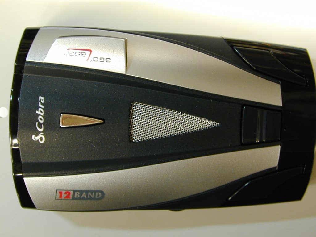 Radar Detector - FCC ID BBOXRS9430 - Cobra Electronics Corporation (2)