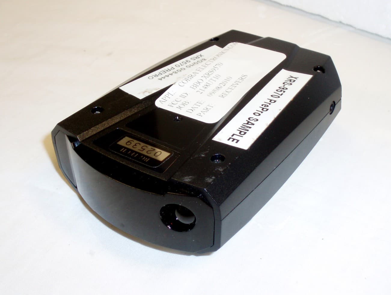 RADAR DETECTOR - FCC ID BBOXRS9570 - Cobra Electronics Corporation (2)