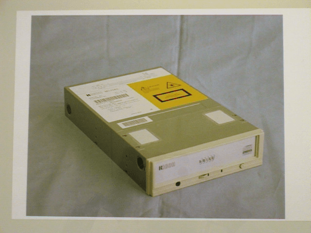Compact Disk Read/Write Auto Changer Drive - FCC ID BBP104S - Ricoh Company Ltd (2)