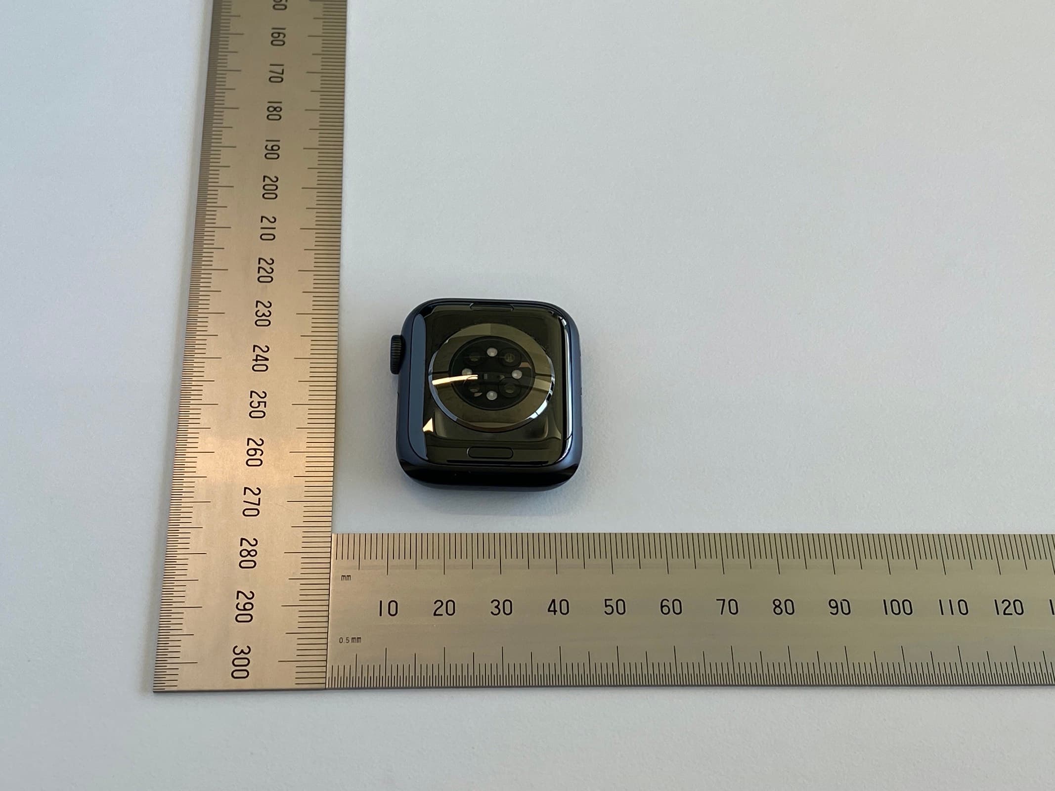 Apple Watch - FCC ID BCG-A2291 - Apple Inc.