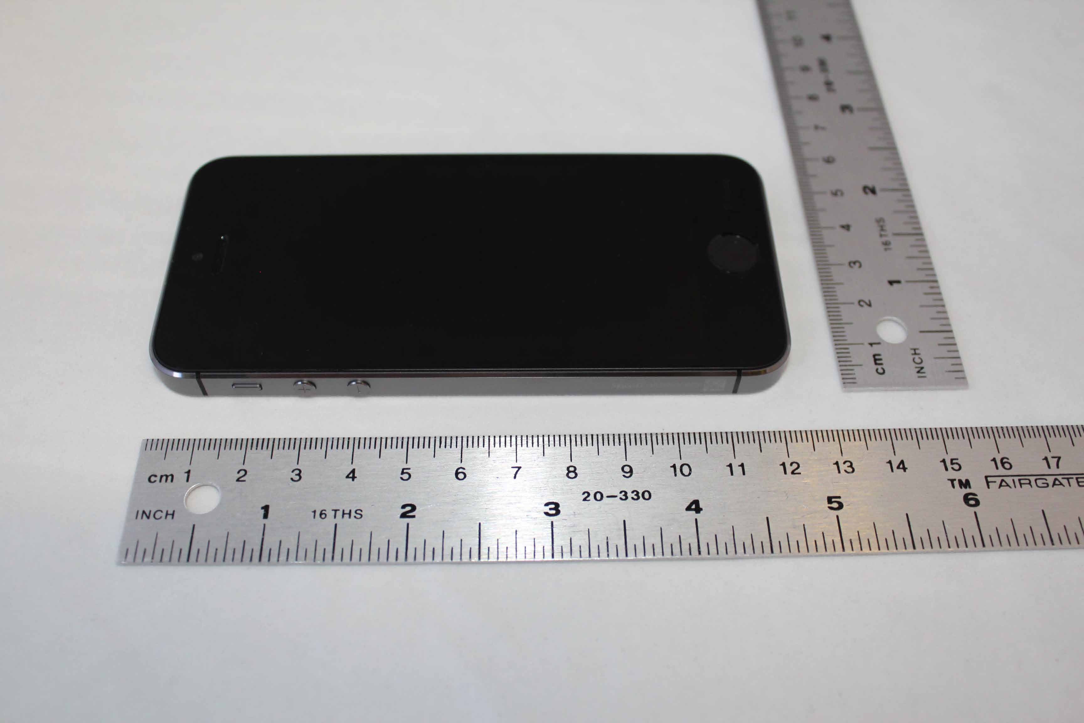 Cellular Phone with Bluetooth and WLAN Radio - FCC ID BCG-E2642A - Apple Inc. (3)