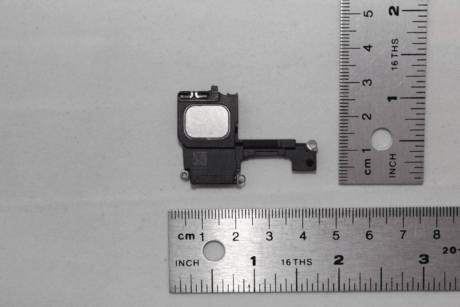 Cellular Phone with Bluetooth and WLAN Radios - FCC ID BCG-E2694A - Apple Inc. (2)