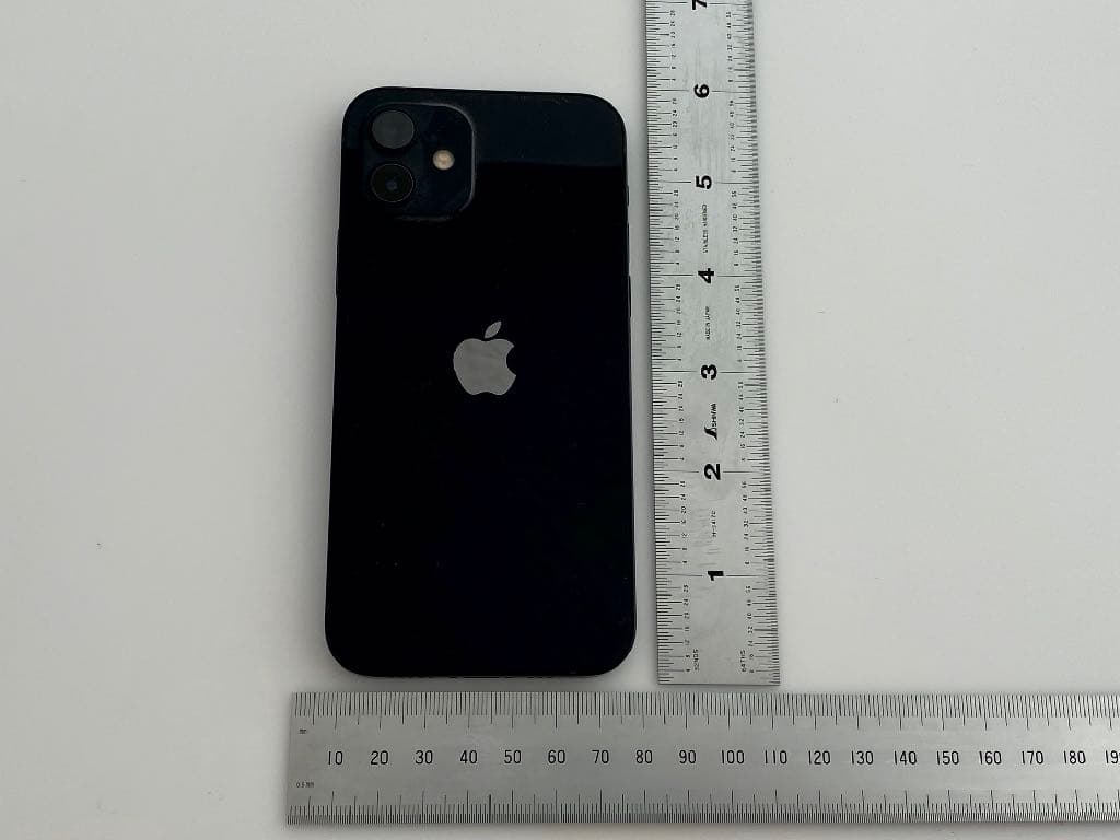 SMARTPHONE - FCC ID BCG-E3542A - Apple Inc. (4)
