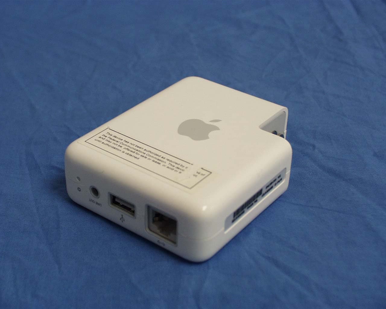 Apple Airport Express Base Station - FCC ID BCGA1084 - Apple Inc. (5)