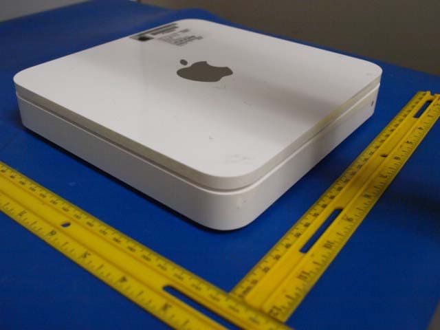 802.11 a/b/g/n 3x3 Access Point - FCC ID BCGA1409 - Apple Inc.