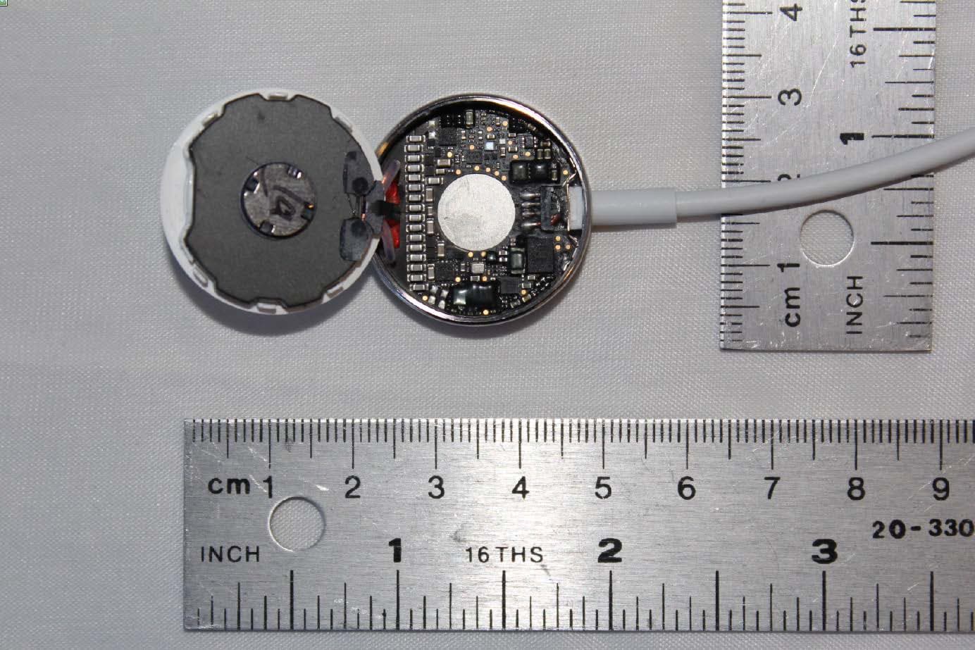 Apple Watch Magnetic Charging Bracelet - FCC ID BCGA1626 - Apple Inc.
