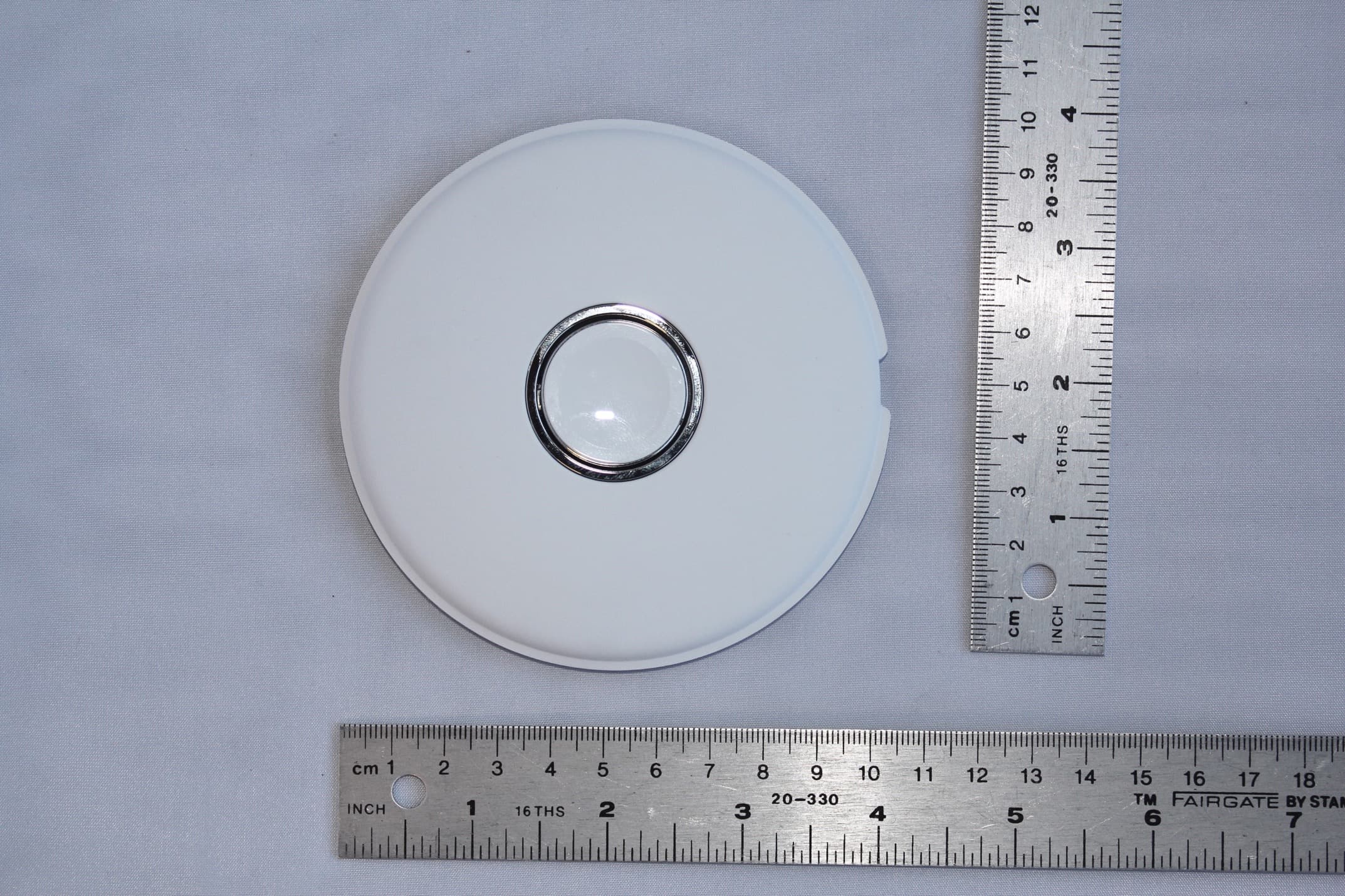 Magnetic Charging Dock - FCC ID BCGA1714 - Apple Inc. (2)