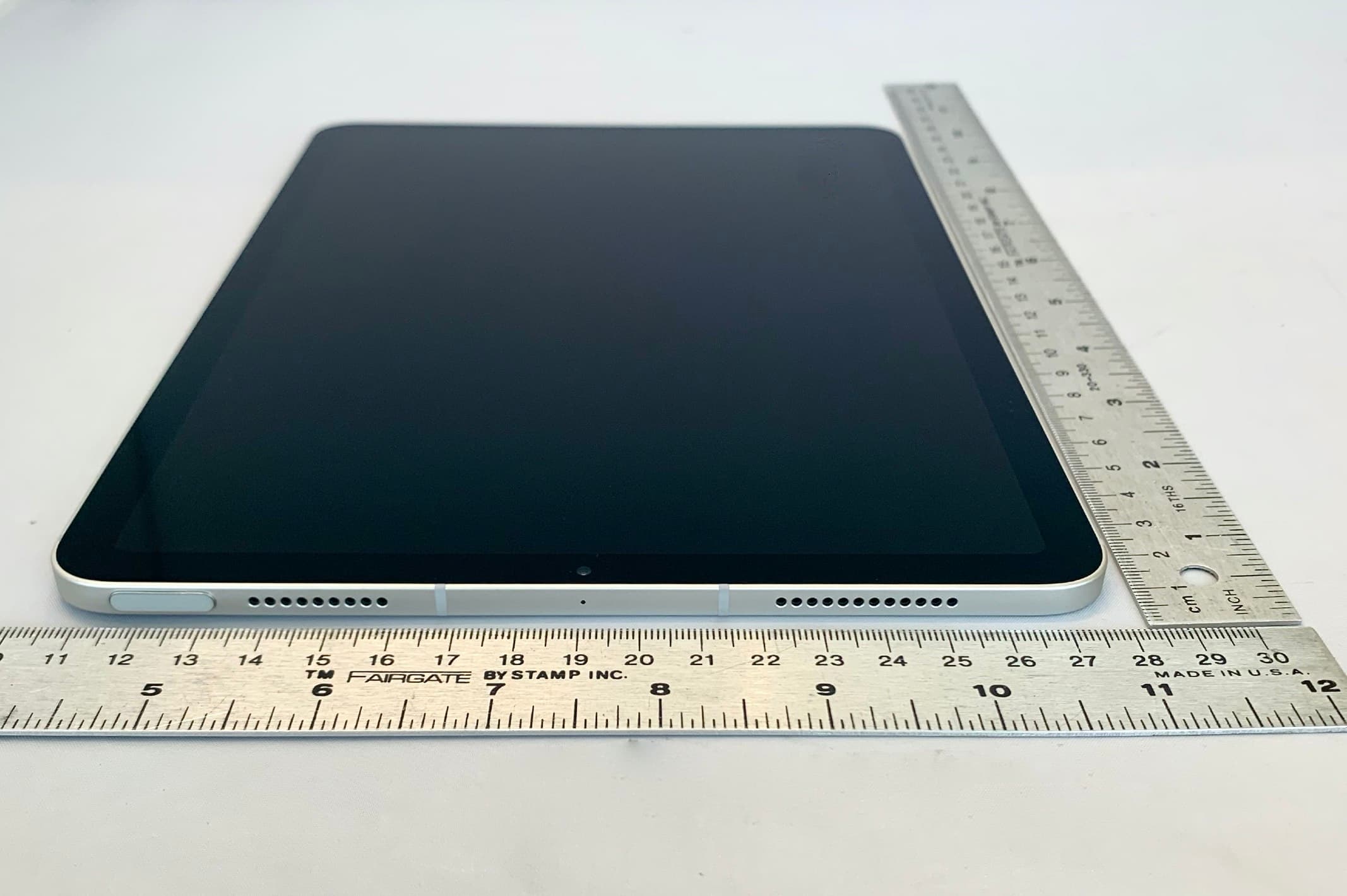 Apple iPad - FCC ID BCGA2072 - Apple Inc.
