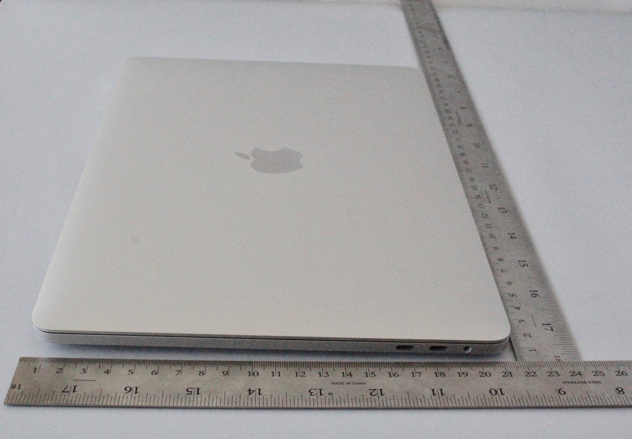 MacBook Pro - FCC ID BCGA2251 - Apple Inc. (2)