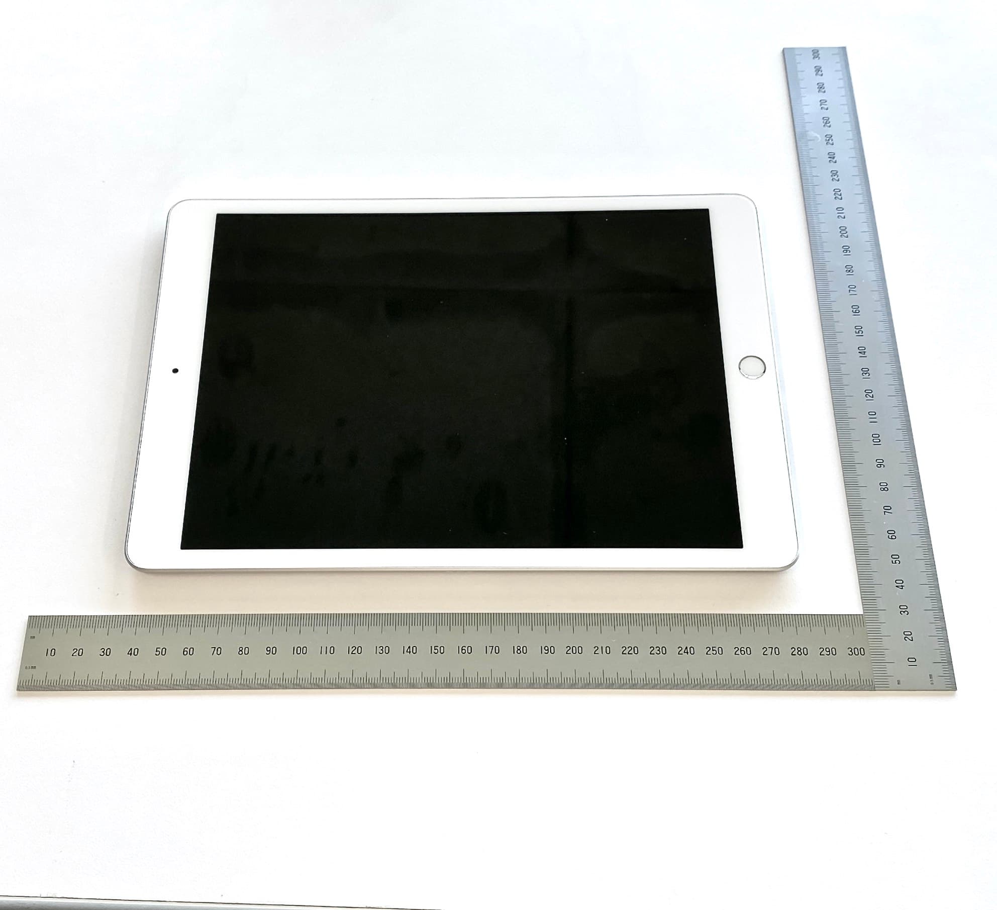 Apple iPad - FCC ID BCGA2270 - Apple Inc. (3)