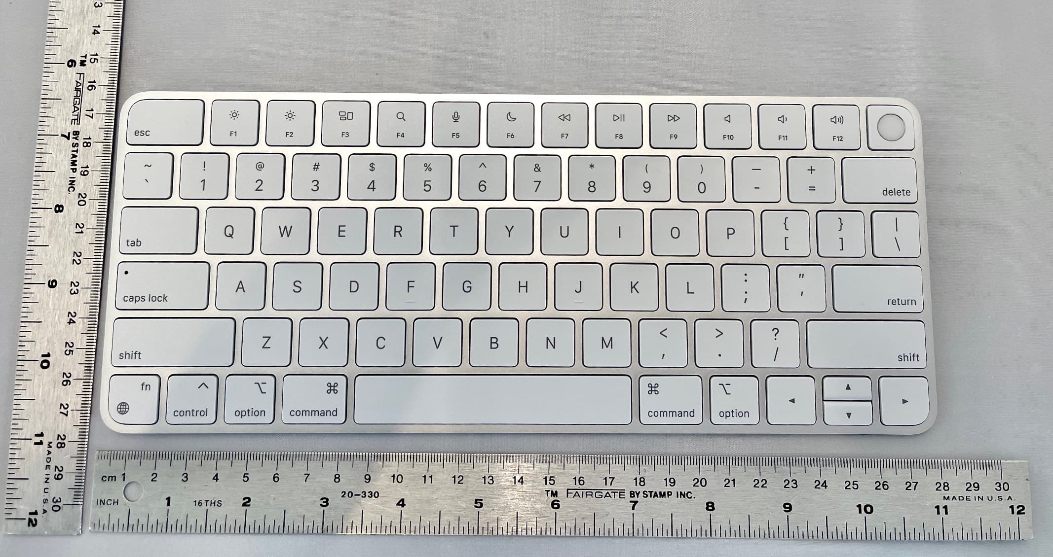 Apple Magic Keyboard with Touch ID - FCC ID BCGA2449 - Apple Inc.