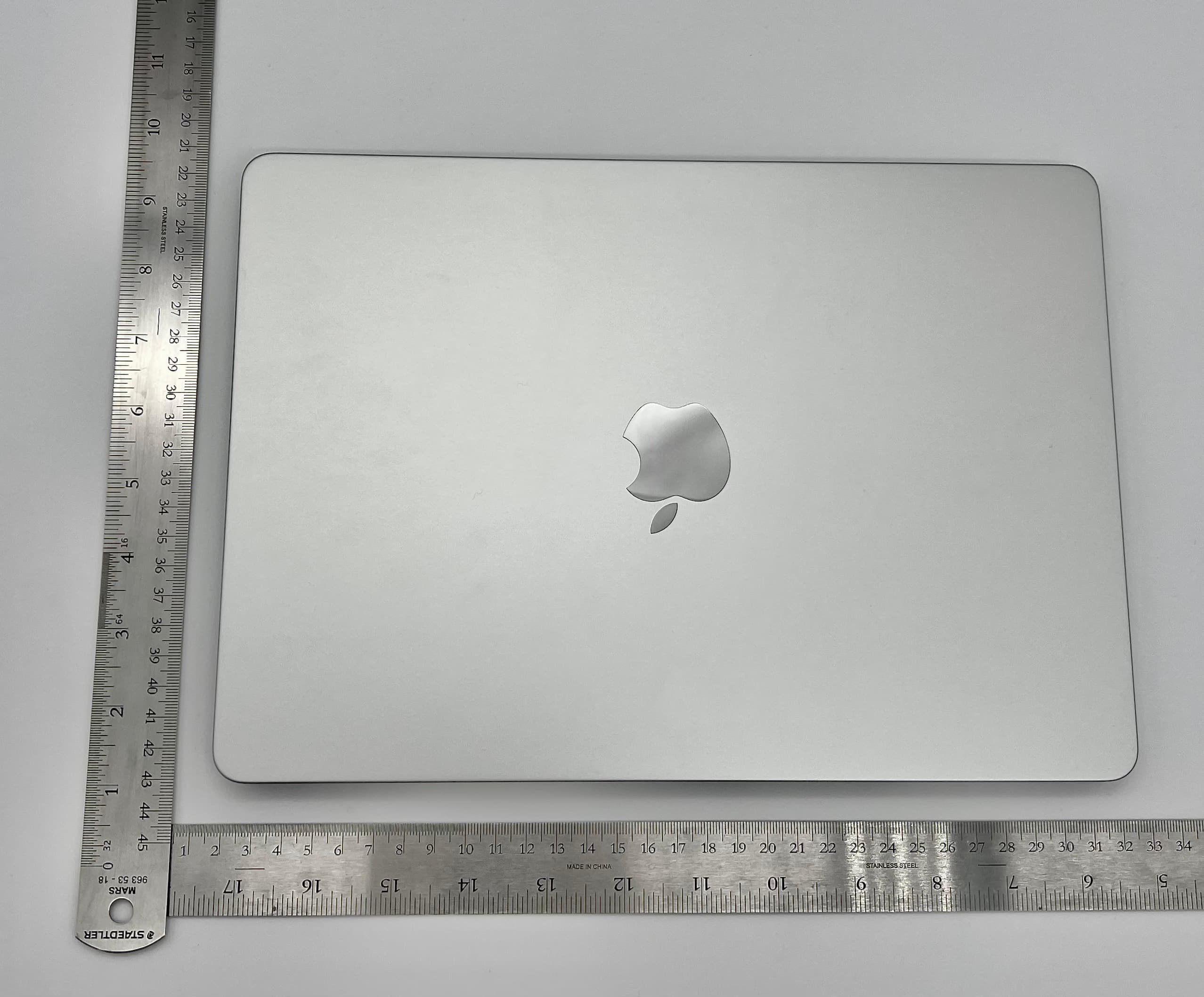 Laptop Computer - FCC ID BCGA2681 - Apple Inc. (2)