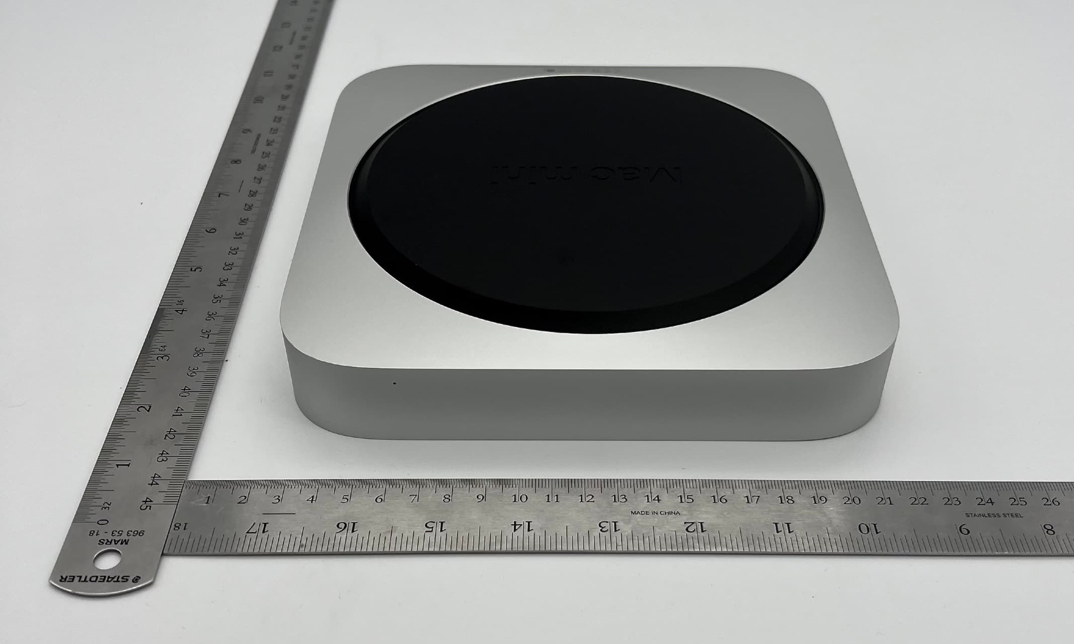 Desktop Computer - FCC ID BCGA2686 - Apple Inc.
