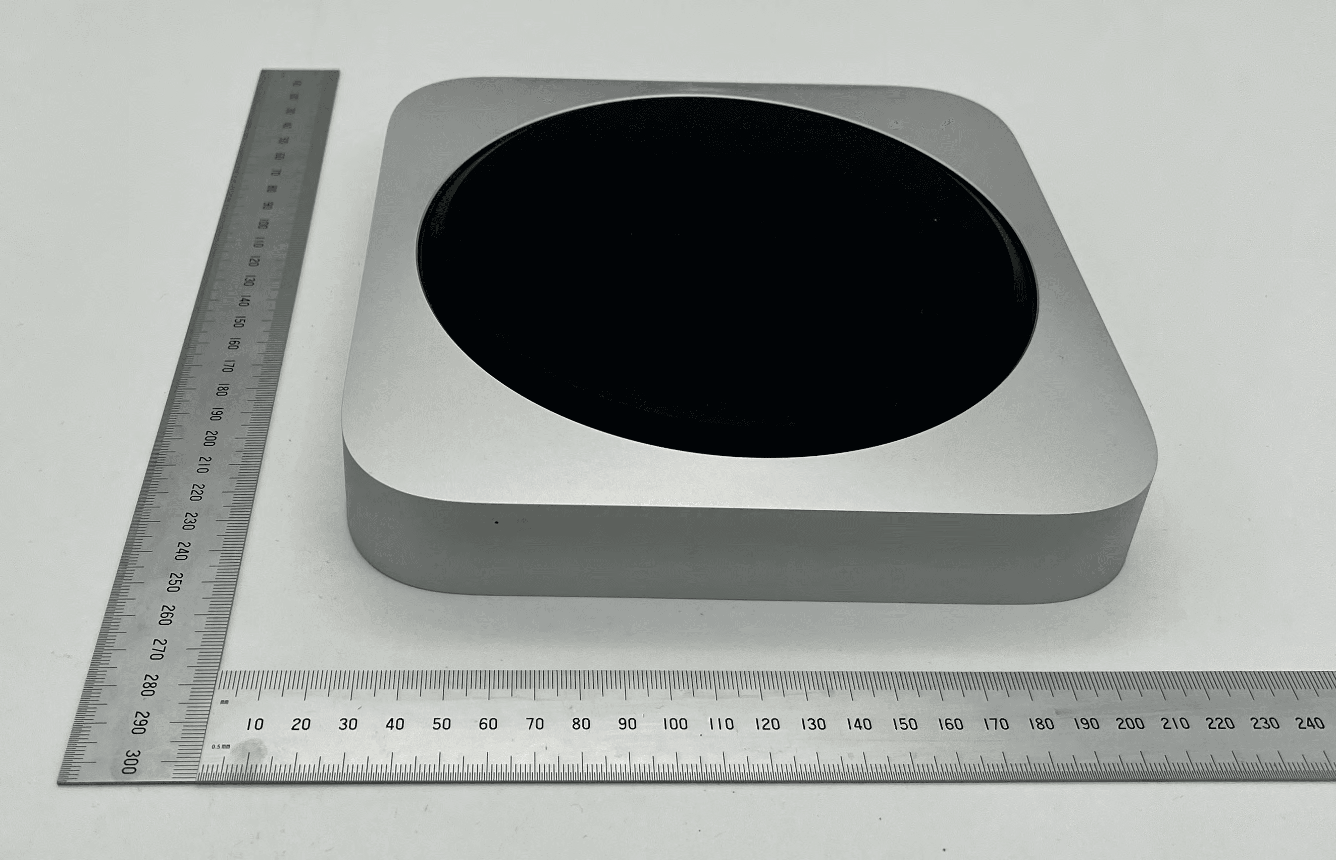 Desktop Computer - FCC ID BCGA2816 - Apple Inc. (3)