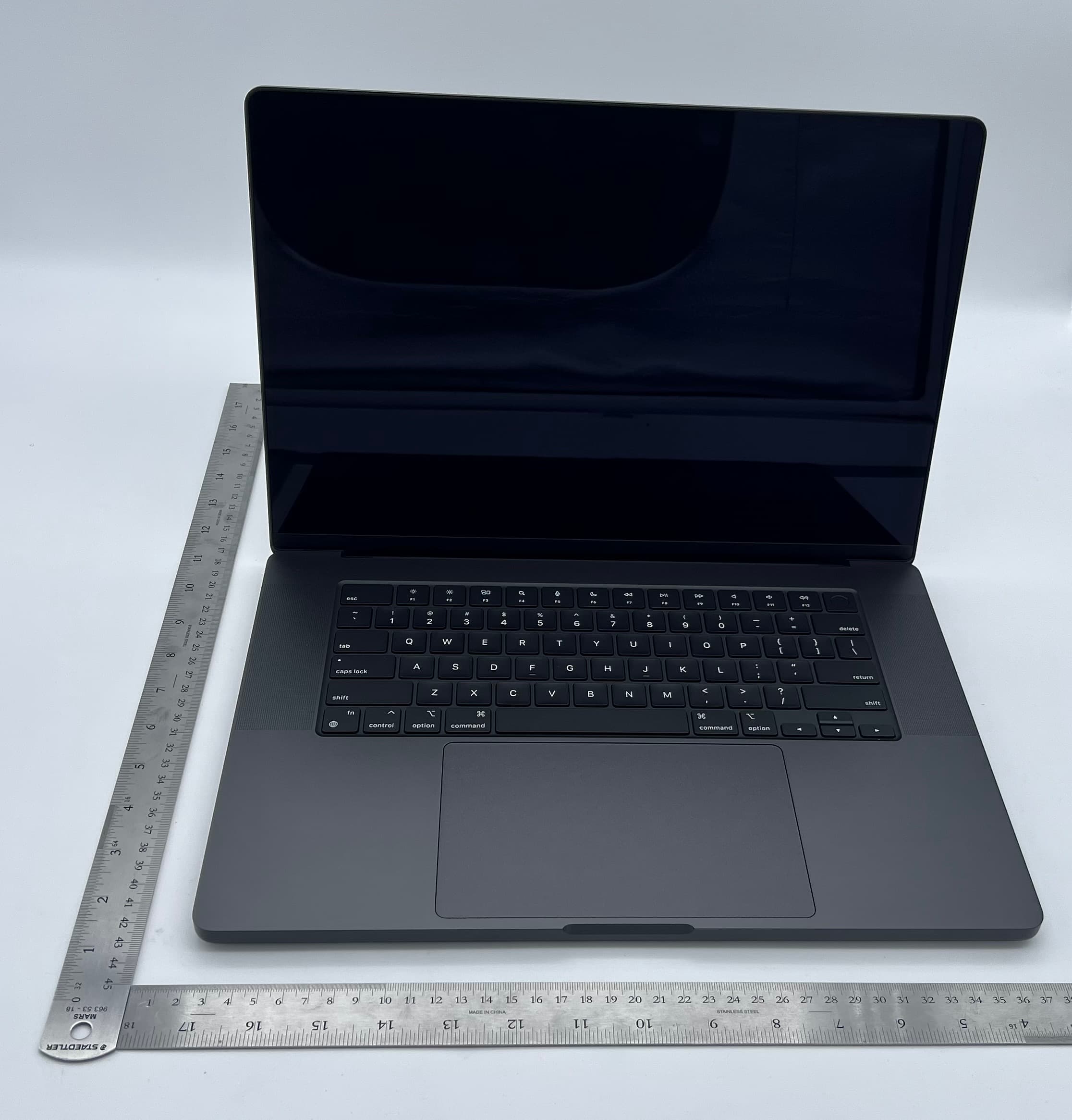 Laptop Computer - FCC ID BCGA2991 - Apple Inc.