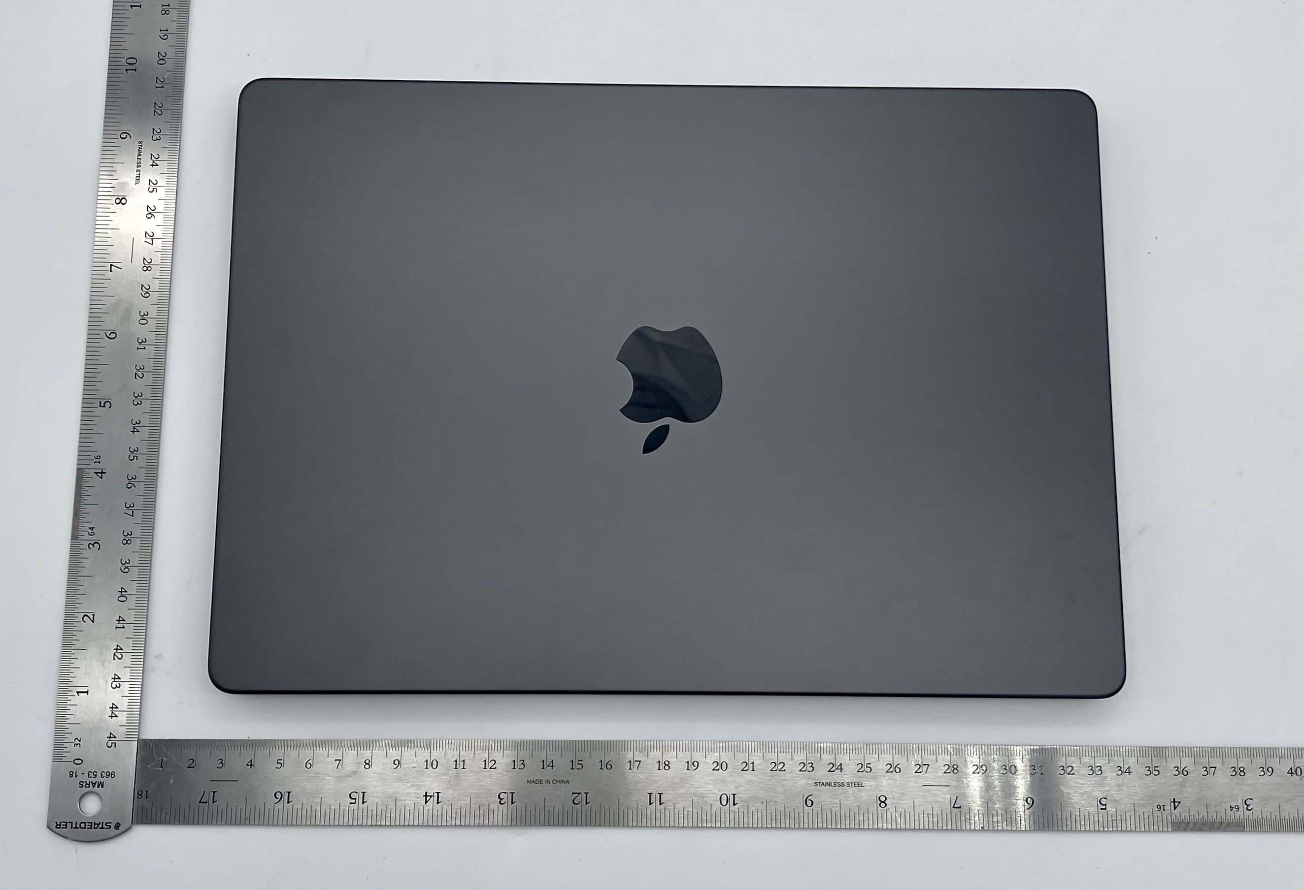 Laptop Computer - FCC ID BCGA2992 - Apple Inc. (3)