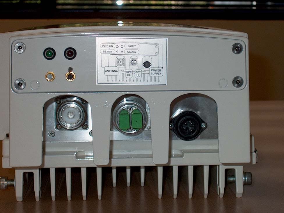 Down Link Booster - FCC ID BCR-BCP-H8519 - Andrew Wireless Innovations Group (3)