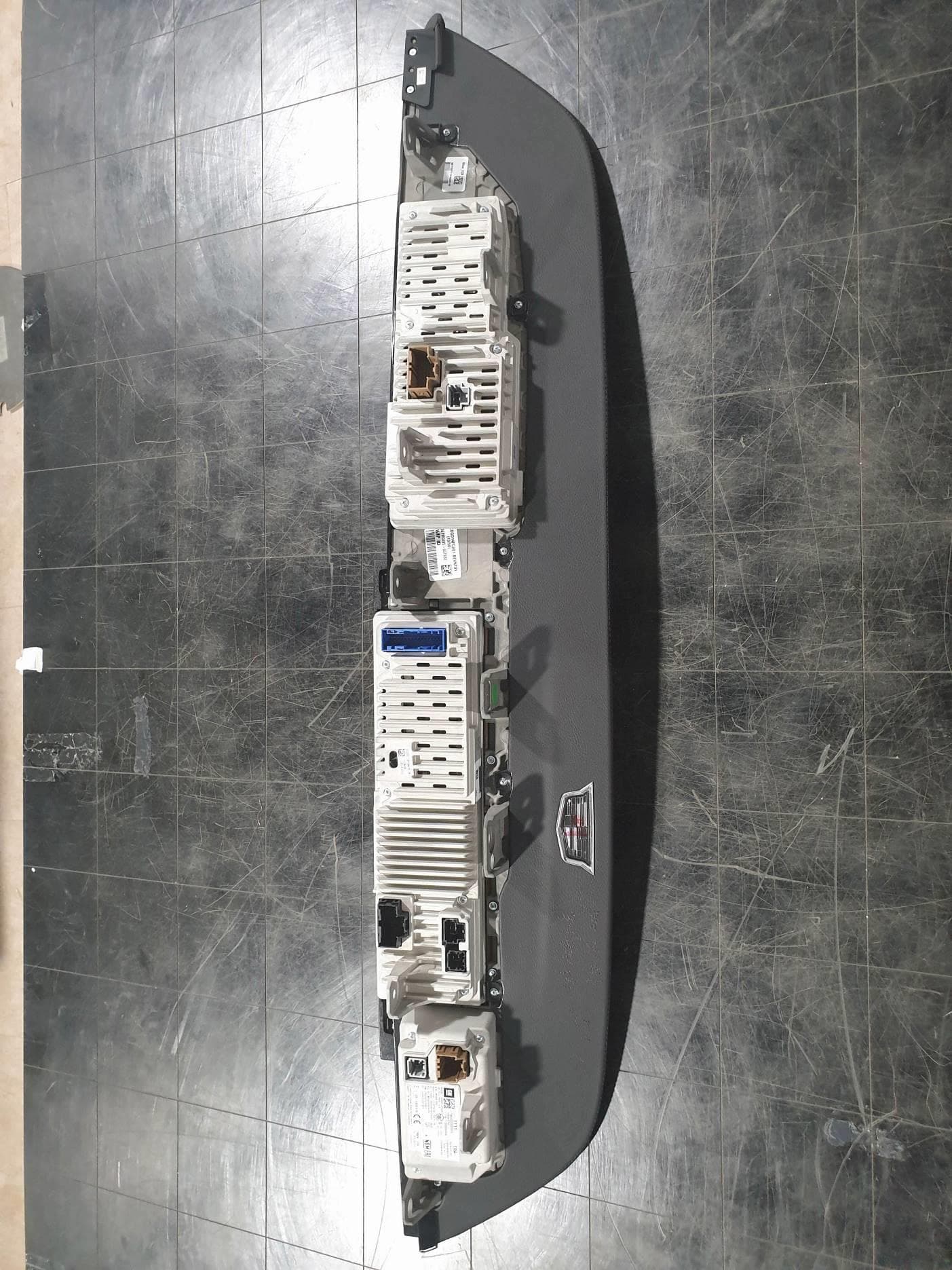 CID (Central Information Display) system - FCC ID BEJ-COGD14FGA01 - LG Electronics USA, Inc. (2)