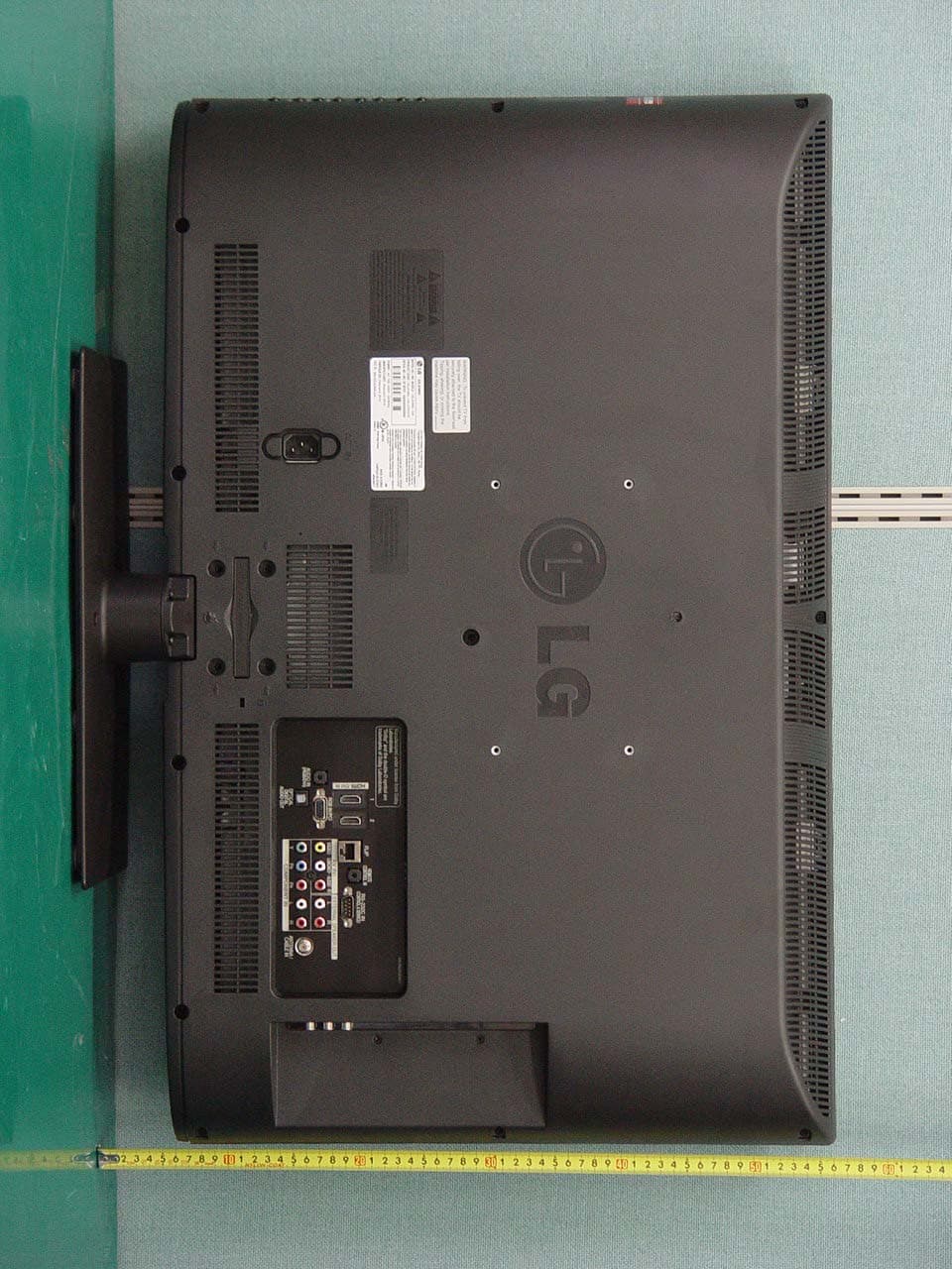 LCD TV MONITOR - FCC ID BEJ32LD360LUA - LG Electronics USA, Inc. (1)