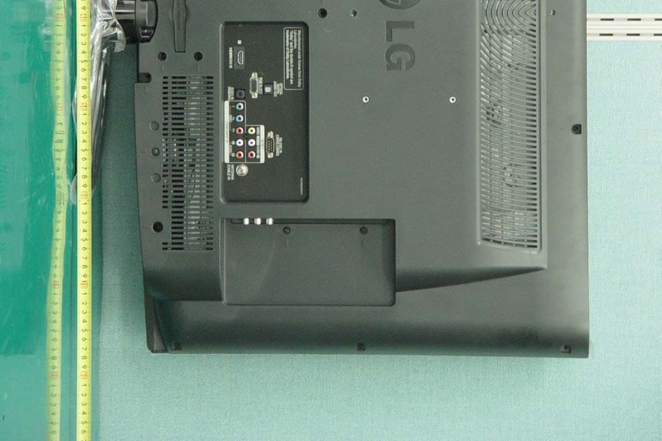 LCD TV MONITOR - FCC ID BEJ32LD420UA - LG Electronics USA, Inc. (4)