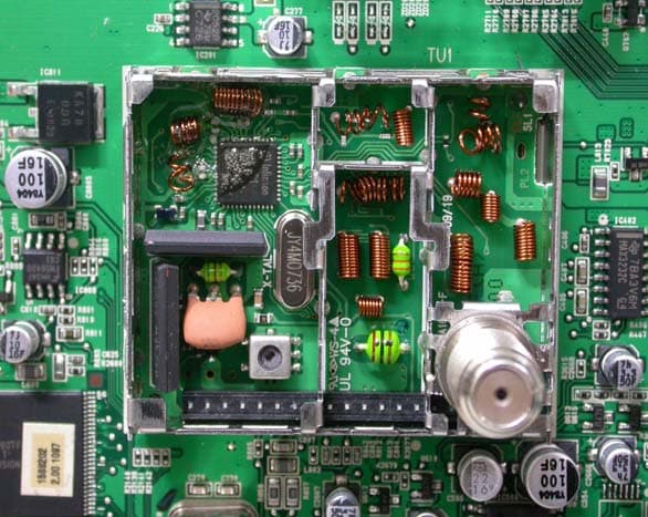 LCD TV/MONITOR - FCC ID BEJ32LG30UA - LG Electronics USA, Inc. (1)