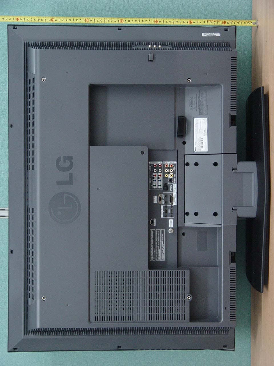 37" LCD TV MONITOR - FCC ID BEJ37LDE - LG Electronics USA, Inc. (1)
