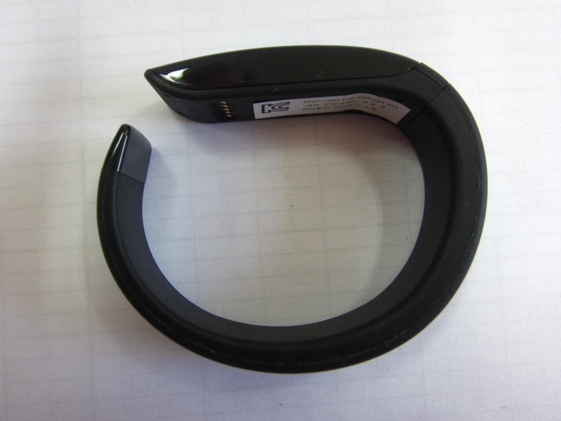 LG LIFEBAND TOUCH - FCC ID BEJ9QK-DMFB84-BM - LG Electronics USA, Inc. (1)