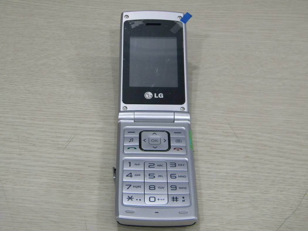Cellular/PCS GSM Phone - FCC ID BEJA130 - LG Electronics USA, Inc. (1)