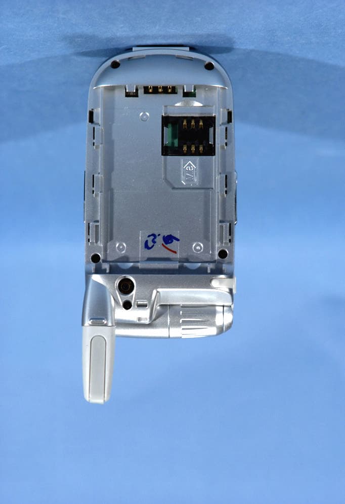 Dual-Band GSM Phone - FCC ID BEJA7110 - LG Electronics USA, Inc. (4)