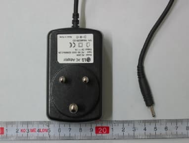 Single Band CDMA Mobile Phone - FCC ID BEJAD5235 - LG Electronics USA, Inc. (2)